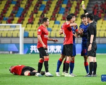 中超烽火再燃 成都争胜迎战申花