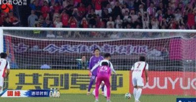 半场：镇江0-2苏州，张凌峰点射，马天宇破门
