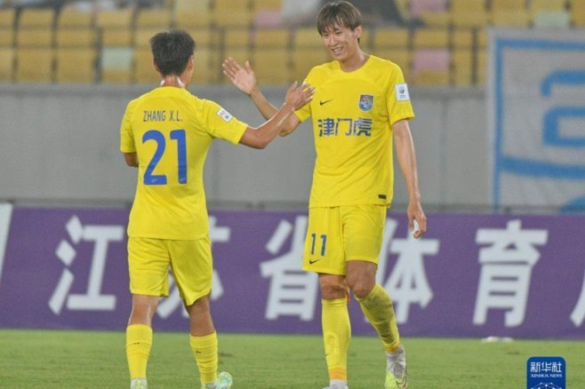 中超-谢蒂内哈达斯季胜攀破门 津门虎3-0新鹏城