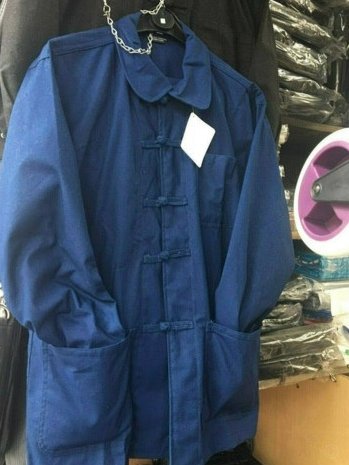 接地气！佩德里在苏州穿着汉服体验中国的蹴鞠