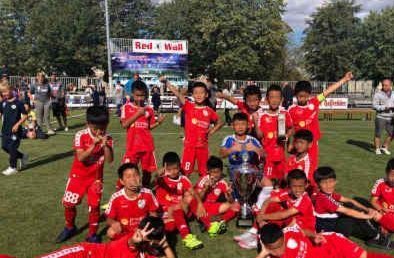 国足U17青训：传统与足球小将