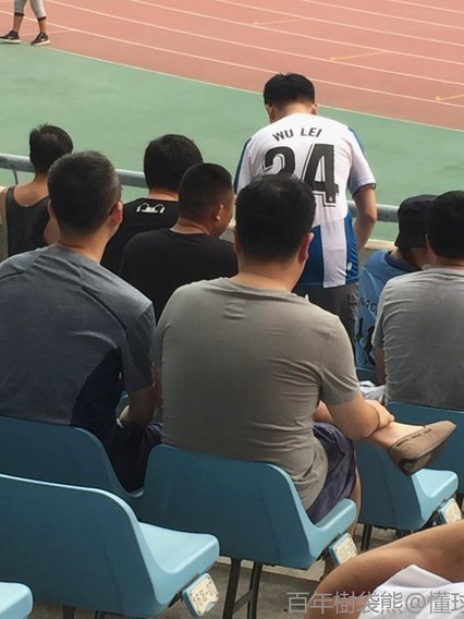 一个孩子，一场球迷冲突，暴露中国足球的裂痕