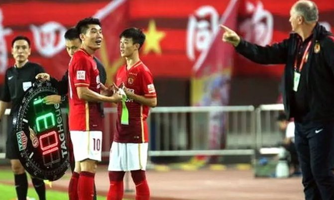 西班牙U19B青训投入背后，养老金还能撑多久？