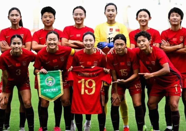 中国女足vs韩国首发：王妍雯、王霜领衔，邵子钦出战